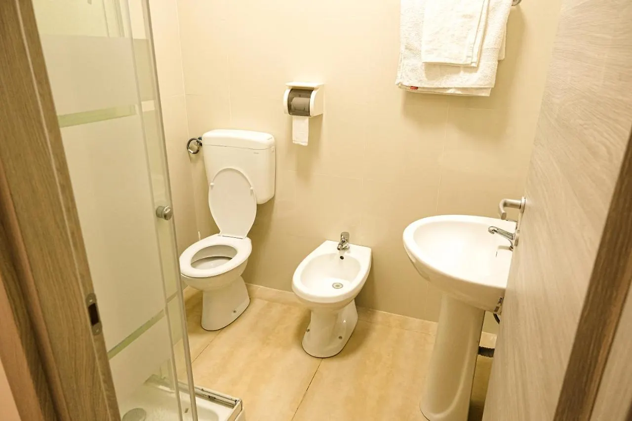 Hotel Albergo Lario Milano Affittacamere